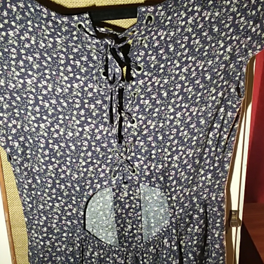 BUNDLE 5 FOR $20 American Eagle dress: XS